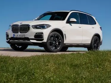 ض· ٻ4̨X5 xDrive45e