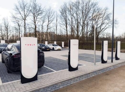 ˹V4׮Ͷã600KW ѹ1000V